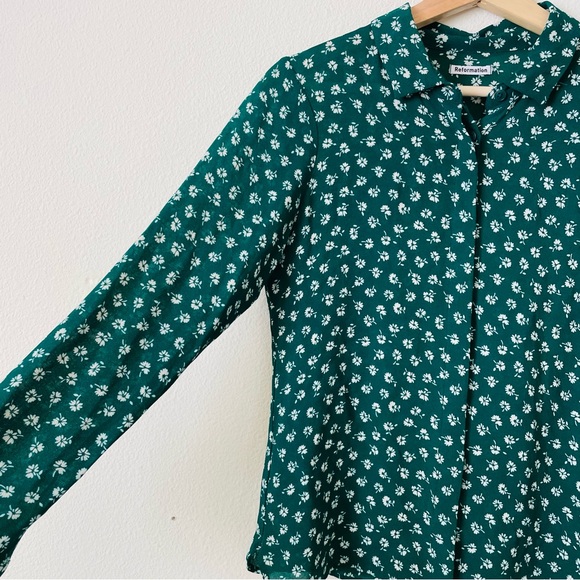 Reformation SMALL Violet long sleeve crepe blouse in green floral - Picture 3 of 6